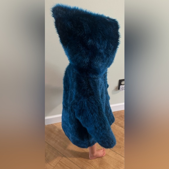 KIDS FAUX FUR MiniMan of France HOODIE COAT - Picture 9 of 10